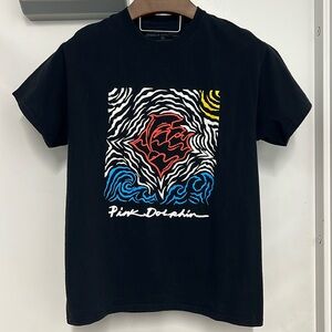 Pink Dolphin Medium Black T-shirt w/Raised Graphics